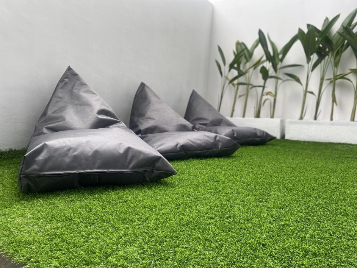 Canggu Chill Surf & Stay Ngoại thất bức ảnh